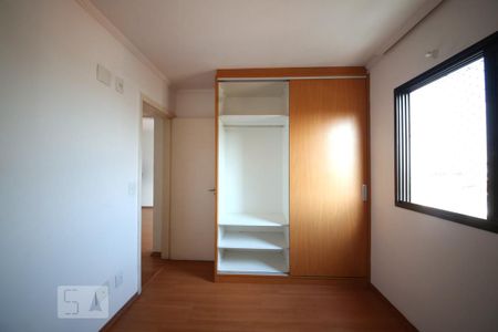 Apartamento à venda com 64m², 2 quartos e 2 vagasQuarto 2