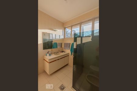 Casa à venda com 480m², 6 quartos e 4 vagas Casa à venda com 480m², 6 quartos e 4 vagasBanheiro da Suíte 4