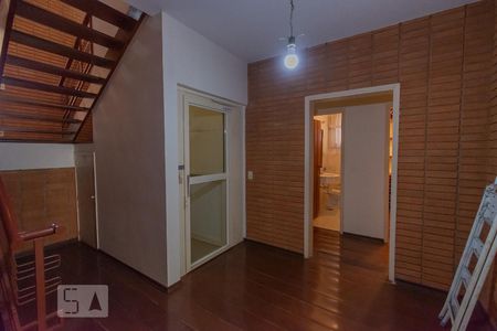 Casa à venda com 480m², 6 quartos e 4 vagas Casa à venda com 480m², 6 quartos e 4 vagasHall de Entrada