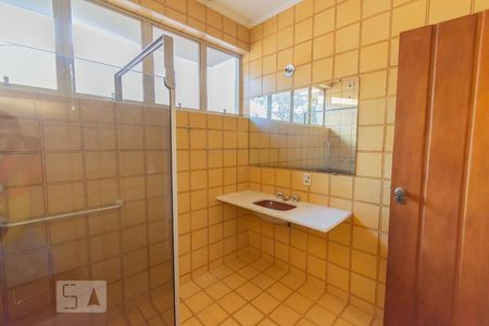 Casa à venda com 480m², 6 quartos e 4 vagas Casa à venda com 480m², 6 quartos e 4 vagasBanheiro da Suíte 3