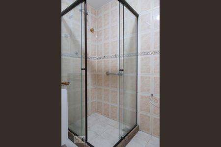 Apartamento à venda com 200m², 2 quartos e 3 vagasBanheiro da suíte 2