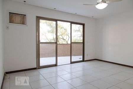 Apartamento à venda com 200m², 2 quartos e 3 vagasSuíte 2