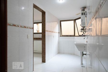 Apartamento à venda com 200m², 2 quartos e 3 vagasÁrea de serviço