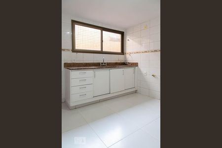 Apartamento à venda com 200m², 2 quartos e 3 vagasCozinha