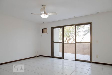 Apartamento à venda com 200m², 2 quartos e 3 vagasSuíte 2