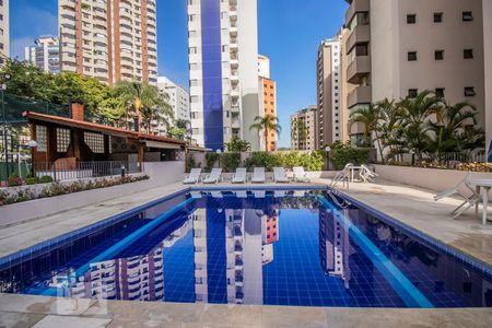 Apartamento à venda com 128m², 3 quartos e 2 vagasÁrea Comum - Piscina