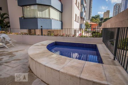 Apartamento à venda com 128m², 3 quartos e 2 vagasÁrea Comum - Piscina