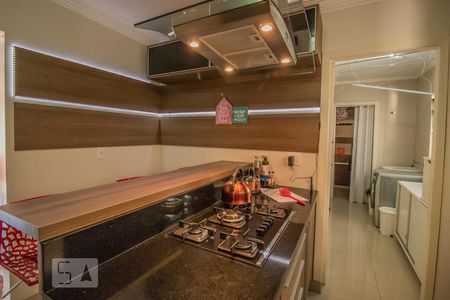 Apartamento à venda com 128m², 3 quartos e 2 vagasCozinha