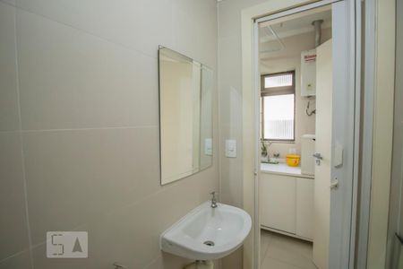 Apartamento à venda com 128m², 3 quartos e 2 vagasBanheiro de Serviço