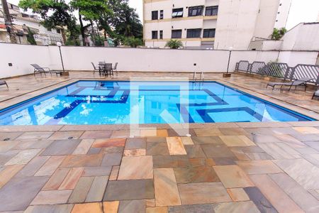 Apartamento à venda com 200m², 3 quartos e 2 vagasÁrea comum - Piscina