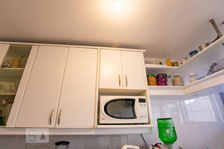 Casa à venda com 230m², 4 quartos e 2 vagasDetalhe