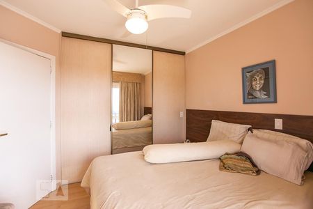 Casa à venda com 230m², 4 quartos e 2 vagasSuíte