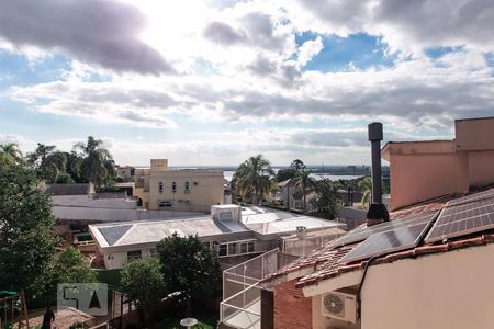 Casa à venda com 230m², 4 quartos e 2 vagasVista