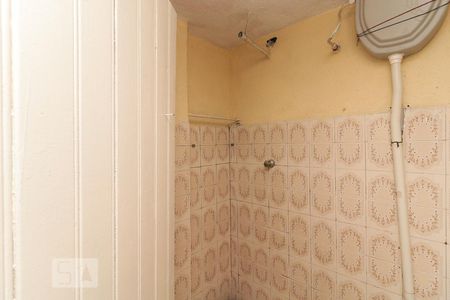 Banheiro de casa para alugar com 1 quarto, 13m² em Novo Osasco, Osasco