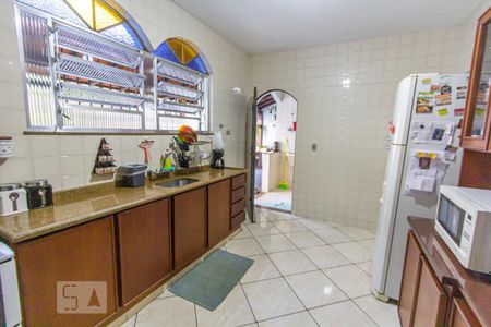 Casa à venda com 189m², 3 quartos e 3 vagas Casa à venda com 189m², 3 quartos e 3 vagasCozinha