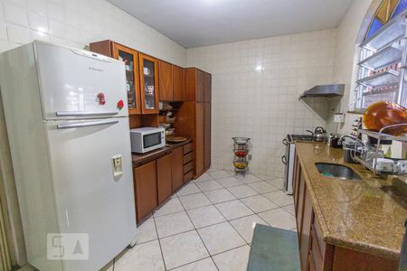 Casa à venda com 189m², 3 quartos e 3 vagas Casa à venda com 189m², 3 quartos e 3 vagasCozinha
