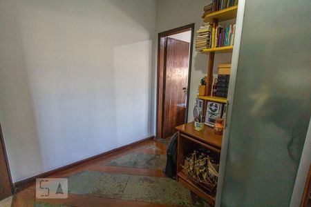 Casa à venda com 189m², 3 quartos e 3 vagas Casa à venda com 189m², 3 quartos e 3 vagasClosed