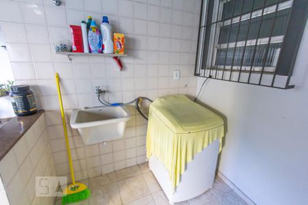 Casa à venda com 189m², 3 quartos e 3 vagas Casa à venda com 189m², 3 quartos e 3 vagasÁrea de Serviço