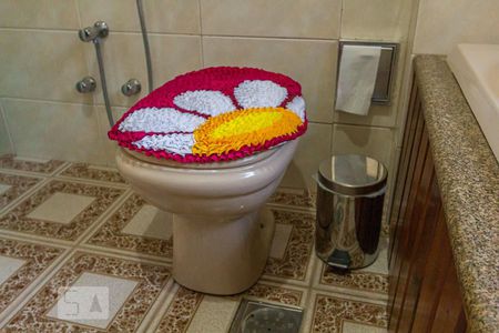 Casa à venda com 189m², 3 quartos e 3 vagas Casa à venda com 189m², 3 quartos e 3 vagasBanheiro da Suíte