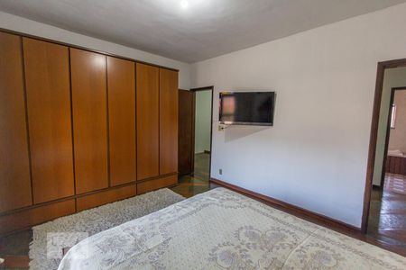 Casa à venda com 189m², 3 quartos e 3 vagas Casa à venda com 189m², 3 quartos e 3 vagasSuíte