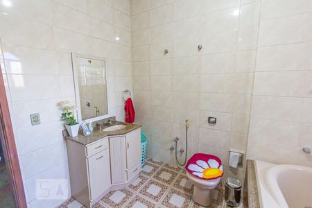 Casa à venda com 189m², 3 quartos e 3 vagas Casa à venda com 189m², 3 quartos e 3 vagasBanheiro da Suíte