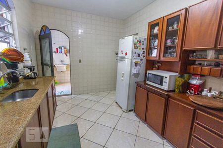 Casa à venda com 189m², 3 quartos e 3 vagas Casa à venda com 189m², 3 quartos e 3 vagasCozinha
