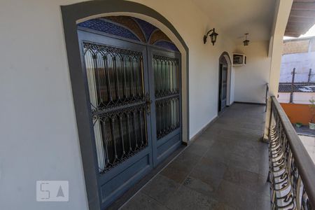 Casa à venda com 189m², 3 quartos e 3 vagas Casa à venda com 189m², 3 quartos e 3 vagasVaranda da Suíte