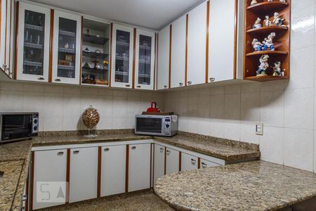 Apartamento à venda com 115m², 3 quartos e 2 vagas Apartamento à venda com 115m², 3 quartos e 2 vagasCozinha