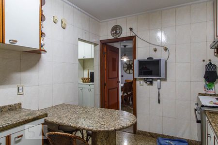 Apartamento à venda com 115m², 3 quartos e 2 vagas Apartamento à venda com 115m², 3 quartos e 2 vagasCozinha