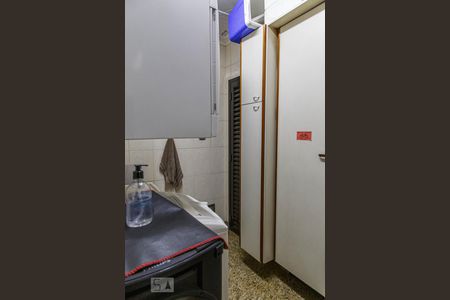 Apartamento à venda com 115m², 3 quartos e 2 vagas Apartamento à venda com 115m², 3 quartos e 2 vagasÁrea de Serviço