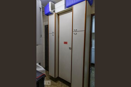 Apartamento à venda com 115m², 3 quartos e 2 vagas Apartamento à venda com 115m², 3 quartos e 2 vagasÁrea de Serviço