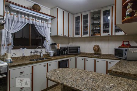 Apartamento à venda com 115m², 3 quartos e 2 vagas Apartamento à venda com 115m², 3 quartos e 2 vagasCozinha