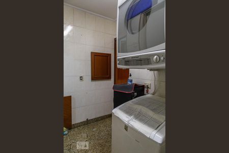 Apartamento à venda com 115m², 3 quartos e 2 vagas Apartamento à venda com 115m², 3 quartos e 2 vagasÁrea de Serviço