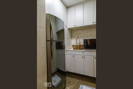 Apartamento à venda com 115m², 3 quartos e 2 vagas Apartamento à venda com 115m², 3 quartos e 2 vagasCozinha