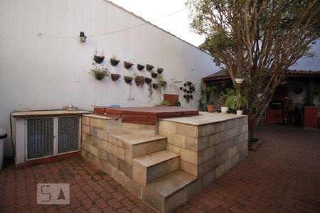 Casa à venda com 300m², 4 quartos e 6 vagasÁrea Externa