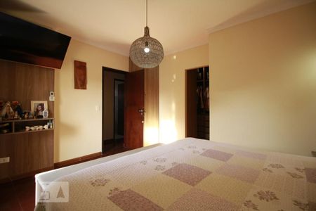 Casa à venda com 300m², 4 quartos e 6 vagasQuarto