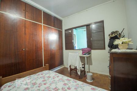 Casa à venda com 230m², 3 quartos e 2 vagasquarto 2