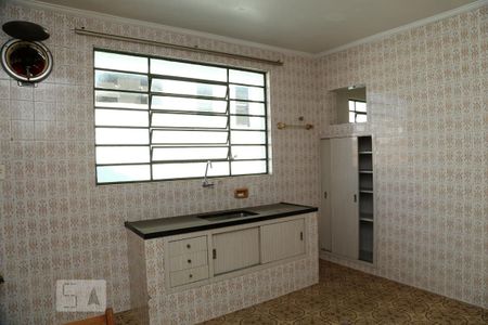 Casa para alugar com 252m², 4 quartos e 1 vagaCozinha