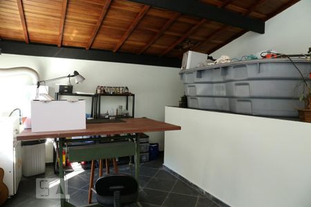 Casa para alugar com 252m², 4 quartos e 1 vagaQuarto 