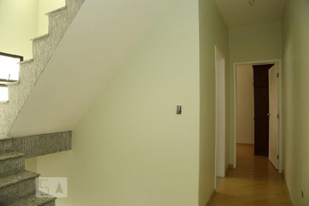 Casa para alugar com 252m², 4 quartos e 1 vagaCorredor