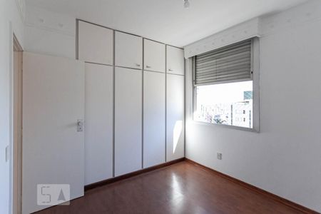 Apartamento à venda com 315m², 4 quartos e 2 vagasQuarto 2