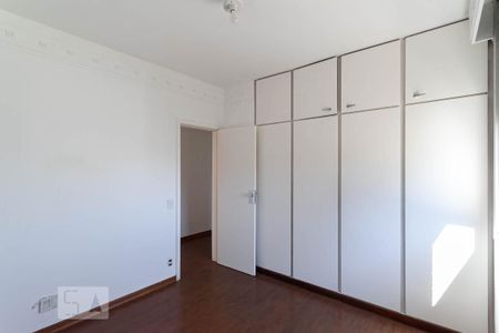 Apartamento à venda com 315m², 4 quartos e 2 vagasQuarto 2