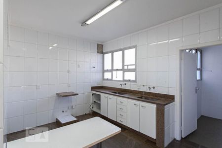 Apartamento à venda com 315m², 4 quartos e 2 vagasCozinha