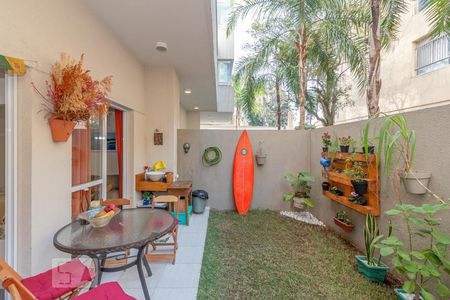 Studio à venda com 43m², 1 quarto e 1 vagaQuintal