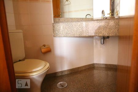 Apartamento para alugar com 152m², 3 quartos e 3 vagasLavabo