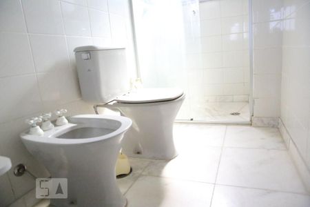 Apartamento para alugar com 152m², 3 quartos e 3 vagasBanheiro