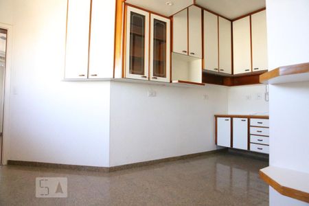 Apartamento para alugar com 152m², 3 quartos e 3 vagasCozinha