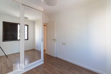 Apartamento à venda com 211m², 3 quartos e 4 vagas Apartamento à venda com 211m², 3 quartos e 4 vagasSuite 3