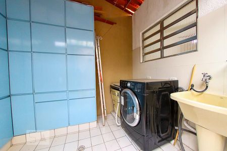 Casa à venda com 207m², 3 quartos e 4 vagas Casa à venda com 207m², 3 quartos e 4 vagasArea de Serviço