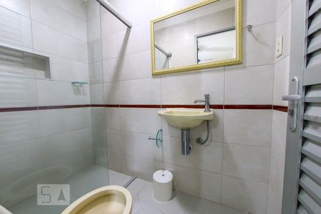 Casa à venda com 207m², 3 quartos e 4 vagas Casa à venda com 207m², 3 quartos e 4 vagasBanheiro de Serviço